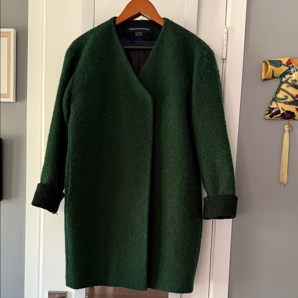 Elegant Green Women's Coat